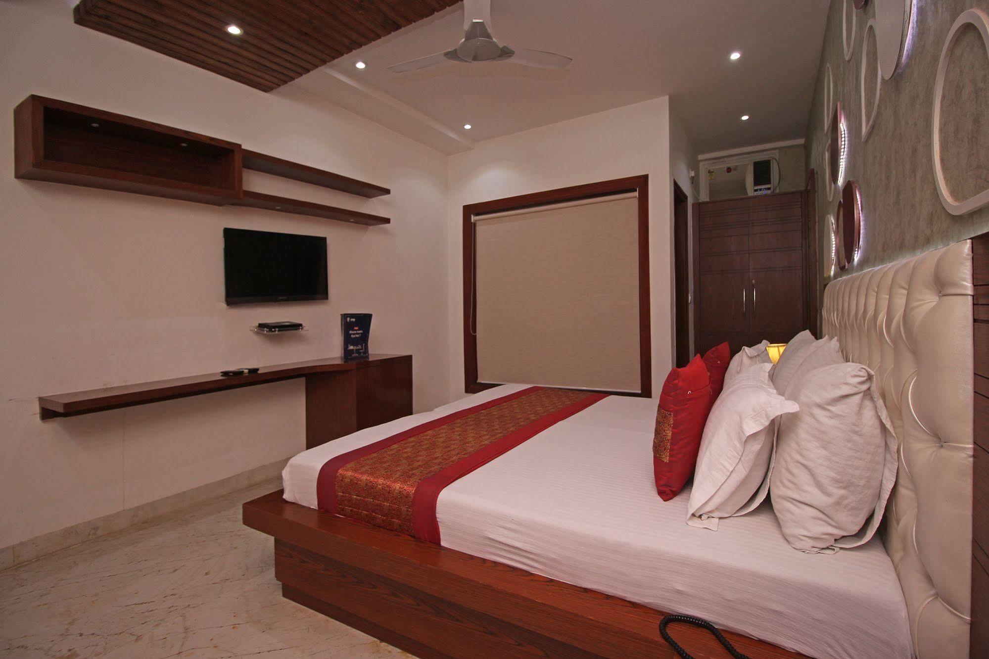 Hotel Indraprastha Delhi  Bagian luar foto